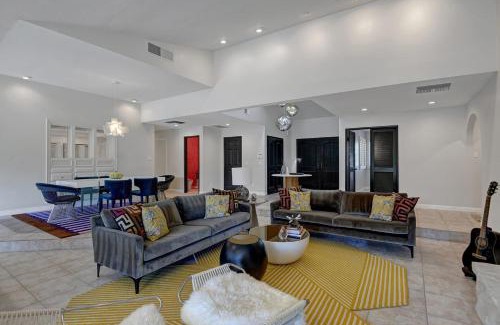 Palm Springs Casa | Our Poolside Desert Nirvana