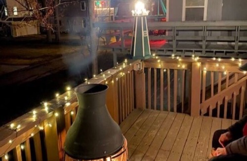 Vermilion Casa | OUR RIVERSIDE RETREAT W/PRIVATE HOT TUB - OPEN YEAR ROUND