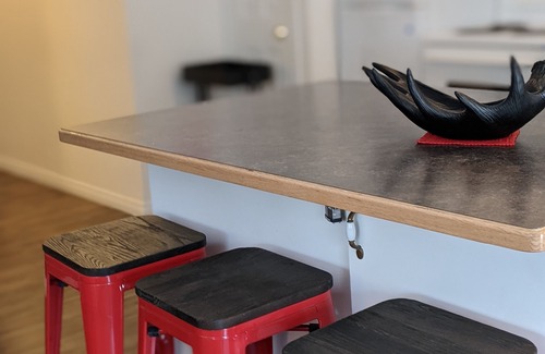 Harvie Heights Apartamento | OUT OF BOUNDS - 2Bed/1bath condo near Banff Park Gate