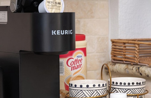 Alta Vista Casa | Outdoor Hangout, Near Downtown, Riverwalk, Frost Bank Center