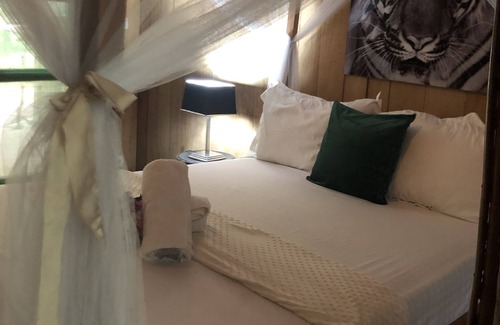 Nkolmetet Cabina | Oveng Lodge