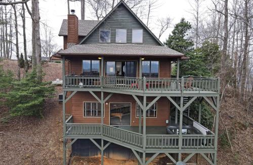 Blairsville Casa | Over The Moon | Blairsville GA