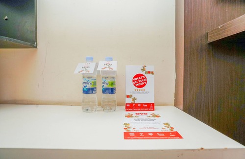 Gresik Hotel | OYO 1956 Kana Family Residence