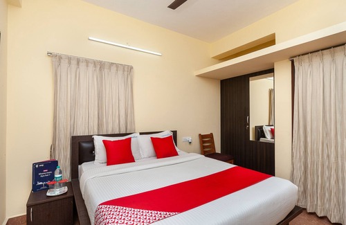 Chennai Hotel | OYO 29276 Rithikha Inn Blossoms