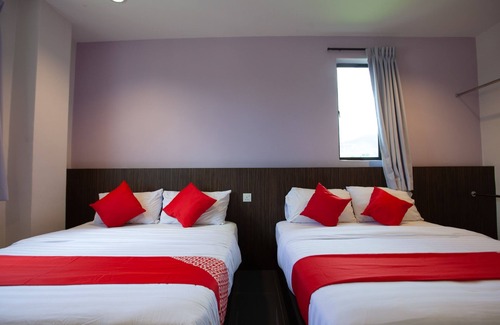 Kluang Hotel | OYO 89487 Space Hotel