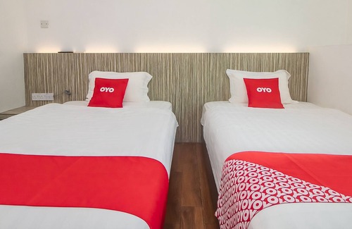 Sarikei Hotel | OYO 90102 7 Days Lodge