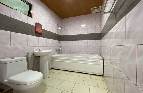 Ranau Hotel | OYO 90286 Yuna Bamboo Rest & Stay