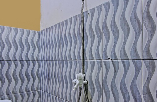 Prabumulih Hotel | OYO 90476 Iksan Homestay Syariah