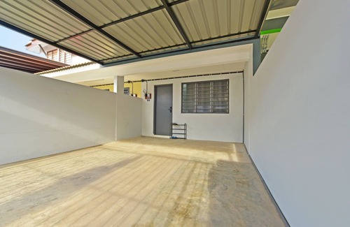 Segamat Casa | OYO 90493 JL Homestay