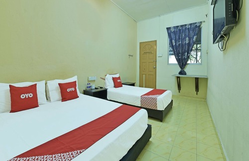 Kota Bharu Hotel | OYO 90702 Empire Inn 1