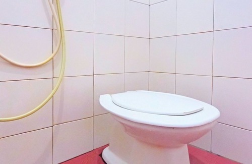 Sulawesi Hotel | OYO 92337 Wisma Arwini Syariah Near Benteng Balangnipa