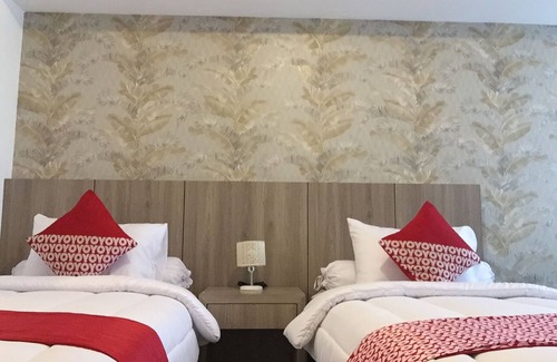 Ciputat Hotel | OYO Flagship 728 Baileys Apartment