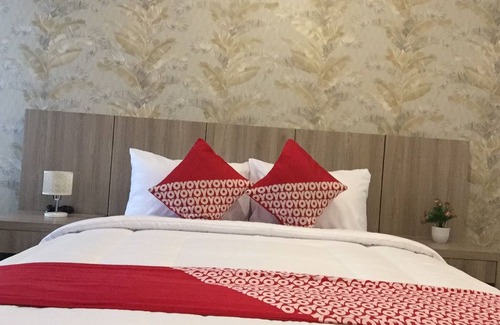 Ciputat Hotel | OYO Flagship 728 Baileys Apartment