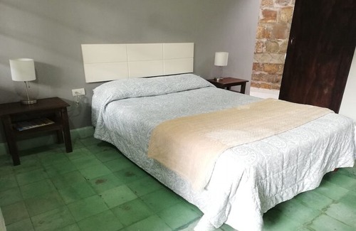 Zona Centro Hotel | OYO Hotel Puerta de Jade