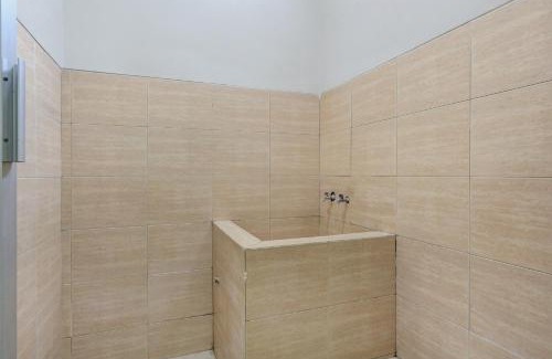 Ambarawa Hotel | OYO Life 90159 Puri Asoka Guest House