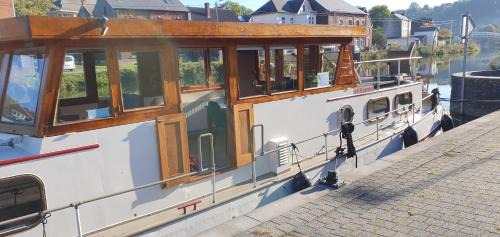 Thuin Alquiler De Eote | Péniche Sir Lancelot