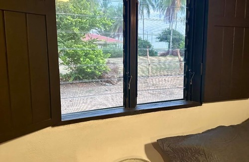 Parrita Villa | Pacific Ocean-Front Villa de Azul. stunning Sunrises & Sunsets, 3bd 2 full baths