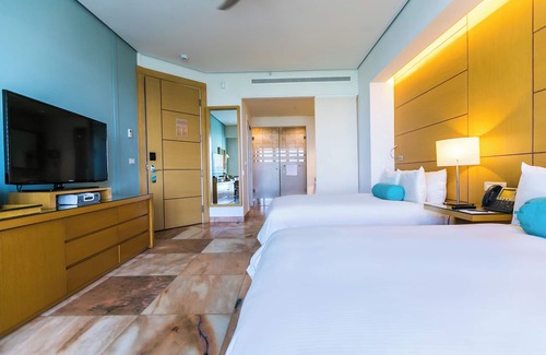 Puente del Mar Hotel | Palacio Mundo Imperial All Inclusive Resort