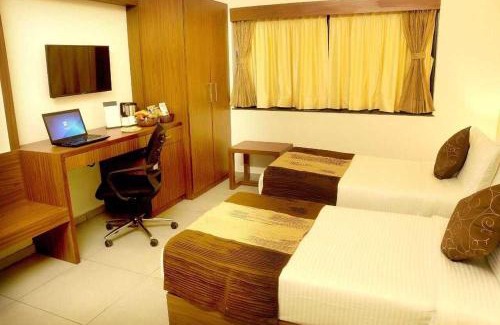 Padadhari Hotel | Palette by CheckIn Rajkot Formerly Royal Castle Resort