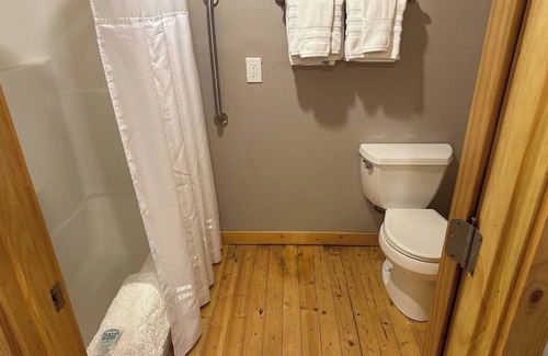 Irwin Cabina | Palisades Cabin #3