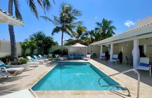 Noord Villa | Suite con cama King de Palm Beach, a 5 minutos a pie del hotel Beach & Marriott