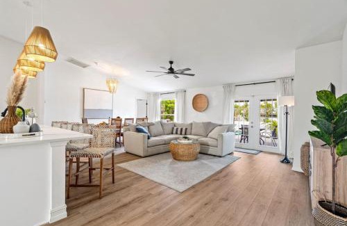 Caloosahatchee Casa | Palm Breeze Villa Cape Coral Heated Pool