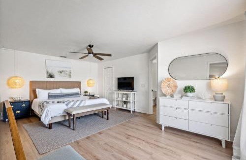 Caloosahatchee Casa | Palm Breeze Villa Cape Coral Heated Pool