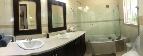 Esterillos Este Villa | Palm Coast Luxury Rentals