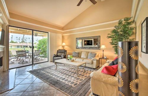 Palm Desert Apartamento | Palm Desert Escape with Patio and Shared Pool!