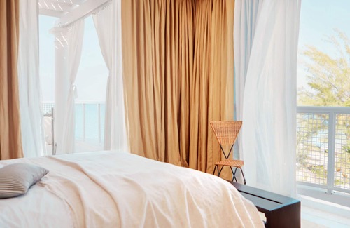 Seven Mile Beach Hotel | Palm Heights