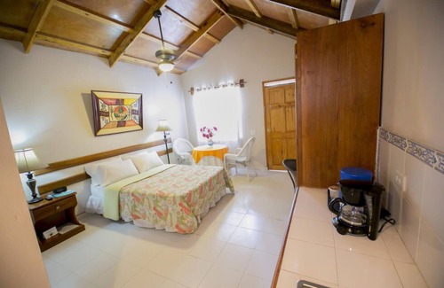 Delmas Hotel | Palm Inn Hotel