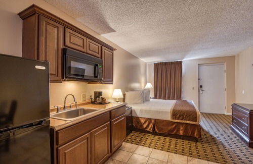 Lake City Hotel | Palms Garden Inn