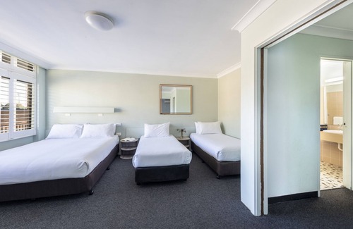 Bathurst Hotel | Panorama Bathurst