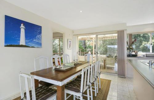 Aireys Inlet Casa | Panoramic Views - BYO Linen