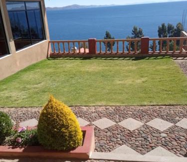 Isla Amantani Hotel | Paqariy lodge
