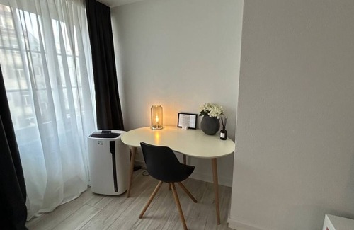 Old Town Apartamento | Paradeplatz Apartment by Airhome