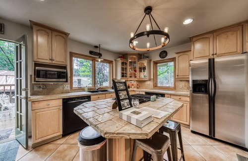 Ruidoso Casa | "Paradise" Awaits with Hot tub.