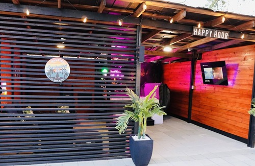 Kinston Casa | Paradise Escape: Jacuzzi, Fire Pit, Game Room