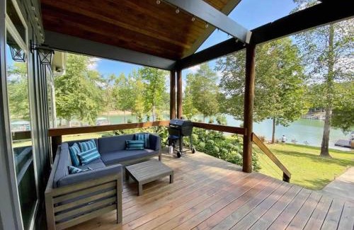 Double Springs Apartamento | Paradise Point - 4BR Lakefront Haven Dock, Kayaks, & Cozy Firepit