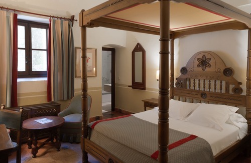 Oropesa Hotel | Parador De Oropesa