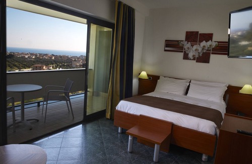 Gasperina Hotel | Park Hotel Mirabeau