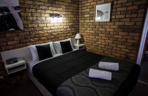 Oakey Hotel | Park House Motor Inn