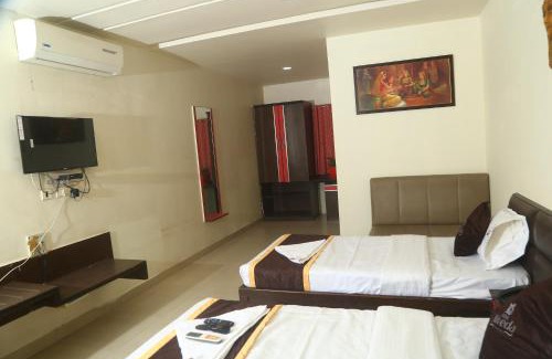 Shamshabad Hotel | Park Niveda