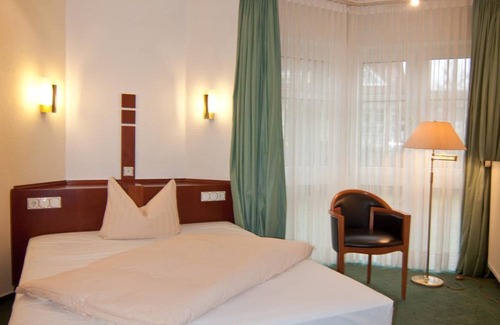 Halberstadt Hotel | Parkhotel Unter den Linden