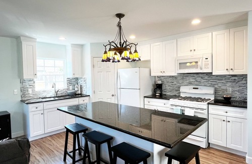 Santa Maria Cabaña | Parkside Cottage w/ Patio/BBQ - 20 min to beach