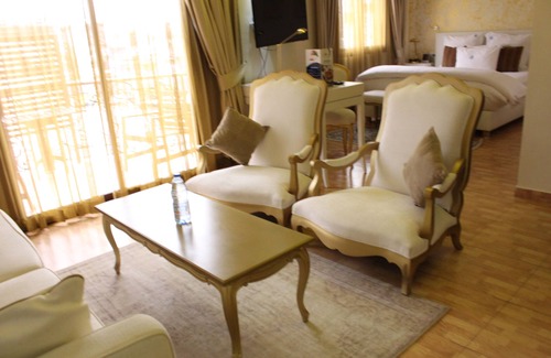 Douala Hotel | Particular Destiny Suites
