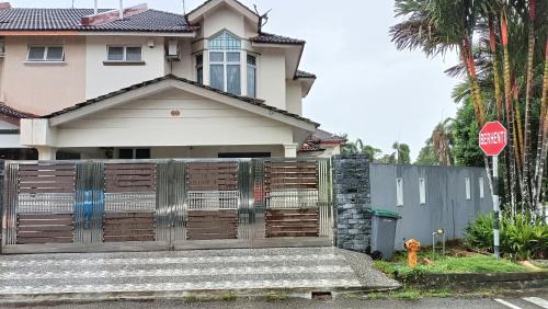 Johor Bahru Casa | Party/Gathering Semi-D House @Nusajaya Skudai Johor By Popeye Homestay