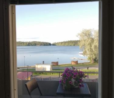 Savonlinna Apartamento | Parvekkeellinen huoneisto rantabulevardilla, 1-4 hengelle