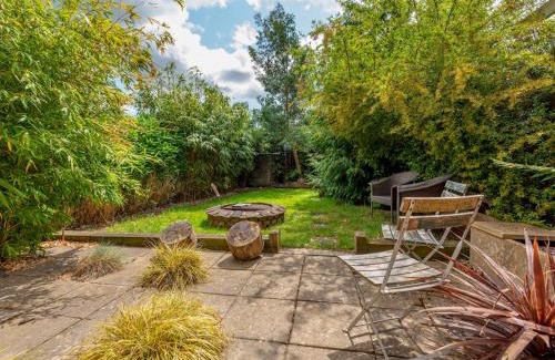 Bridgnorth Casa | Pass the Keys Cosy Spacious Garden House