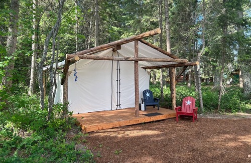 Columbia Falls Cabina | Patriot Tent at Columbia Mountain Ranch near Glacier National Park